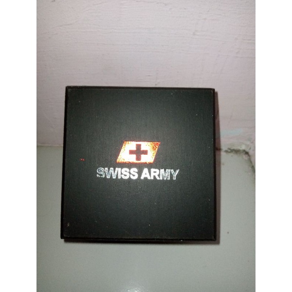 jam tangan pria SWISS ARMY