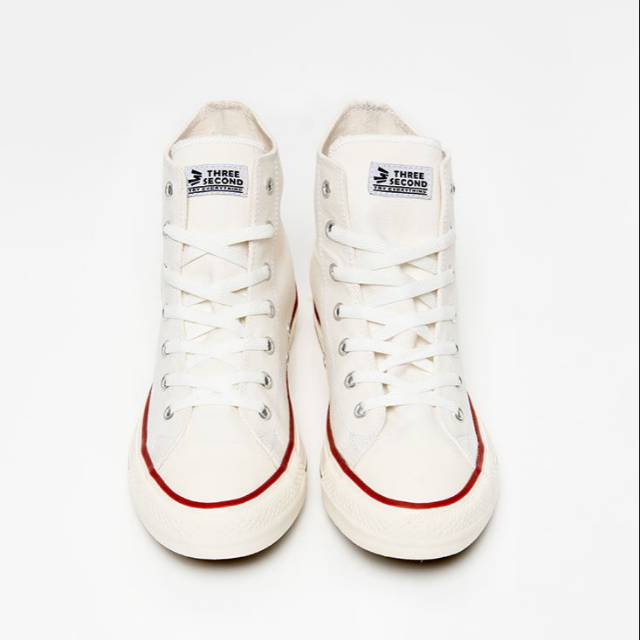 Sepatu Brodo Vulcan Hi off white WS