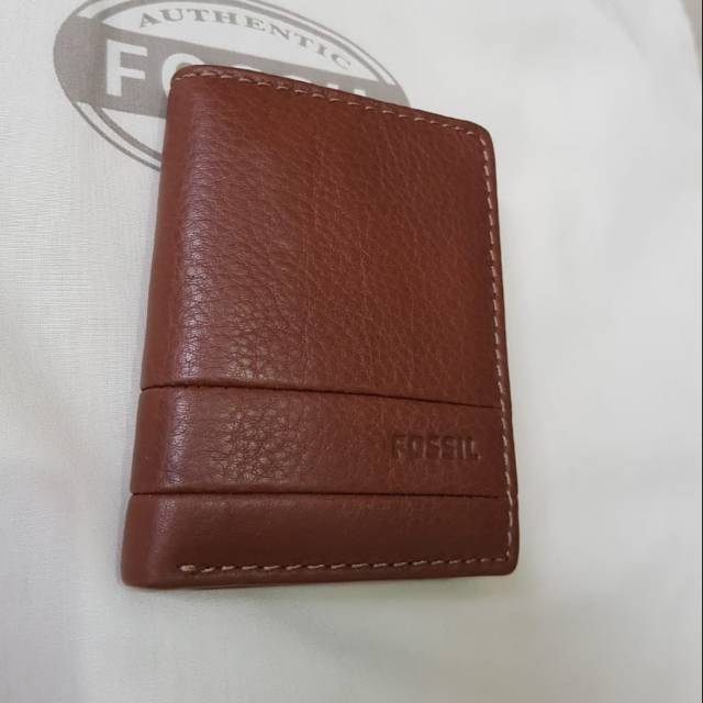 Dompet fossil pria