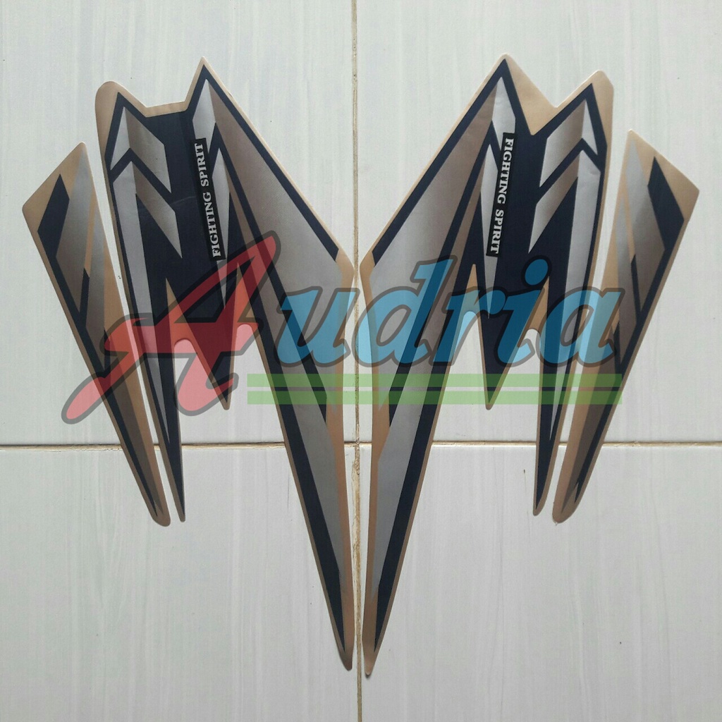 Stiker Striping Motor Yamaha Rx King 2002 Silver-Gold