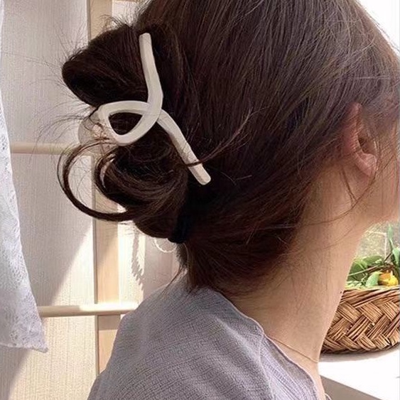 (Hello Girl)F22 INS Korean Square Acrylic Hair Claw Clip girl Women Fashion Geometric Hairpin Import