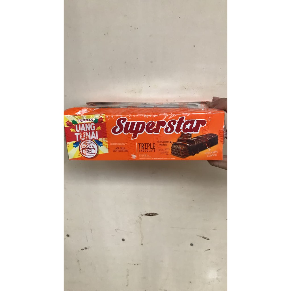 

WAFER SUPERSTAR 1 PAK - BOX DUS - 12 PCS - COKLAT MAYORA PROMO MURAH