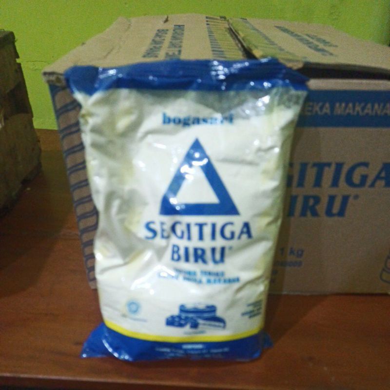 

Segitiga Biru Tepung Terigu