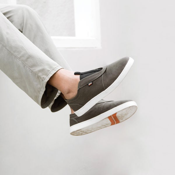 Sepatu ZACH GREY WHITE Geoff Max Original