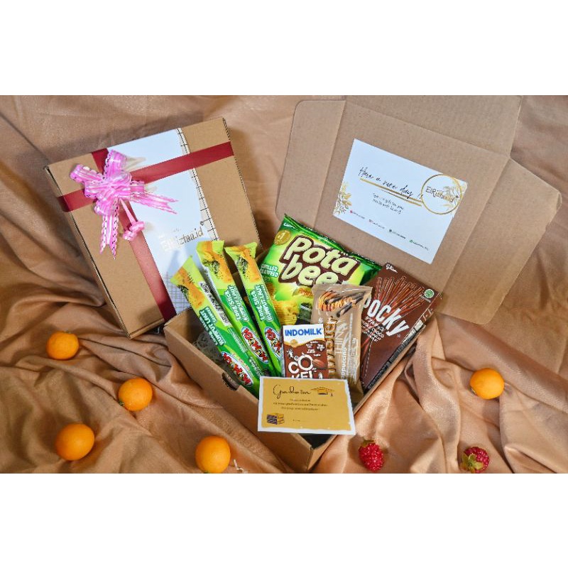 

Hampers snack murah / kado wisuda