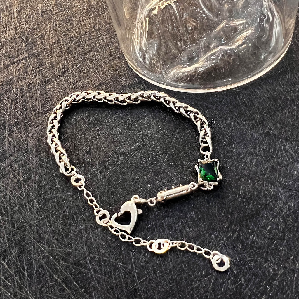 Gelang Berlian Zamrud Bentuk Persegi Bahan Stainless Steel Gaya Vintage Untuk Wanita