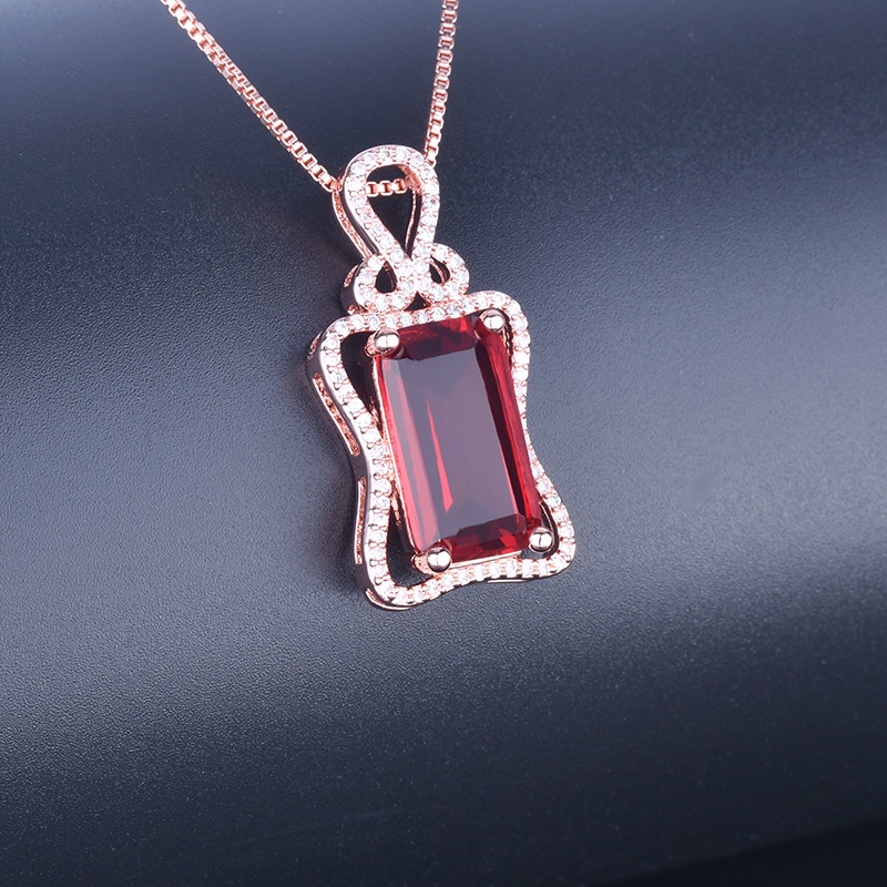 [Ready Stock]Fashion Luxury Inlaid Colored Gemstone Pendant Rose Gold White Gold Necklace