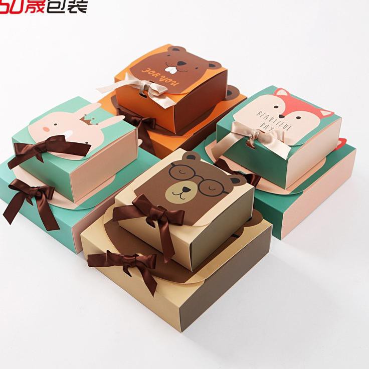 

BELI BOSKYU KOTAK HADIAH BESAR / GIFT BOX / BOX PERHIASAN / 17,5CM X 17,5CM X 5CM / KOTAK KADO / KOT