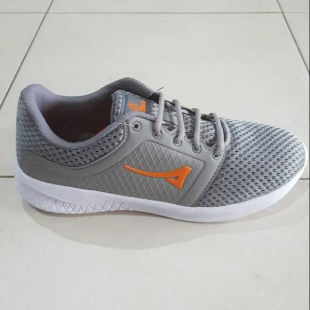 ARDILES-OSKARI/sepatu Pria/Sepatu olahraga