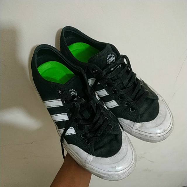 Adidas matchcourt