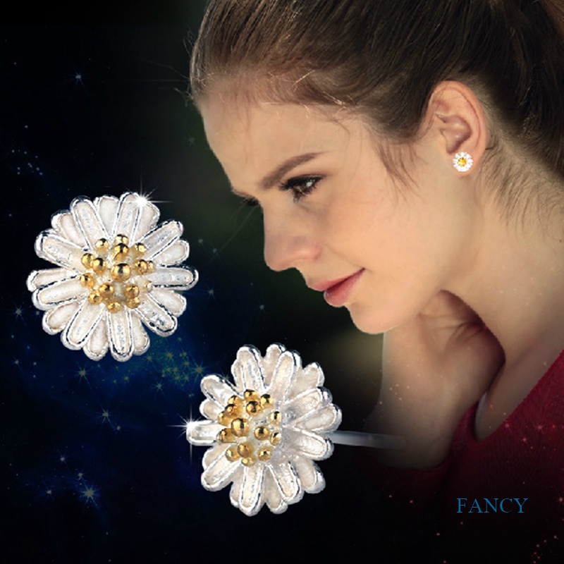 Anting Stud Desain Bunga Daisy Bahan 925 Sterling Silver Untuk Wanita