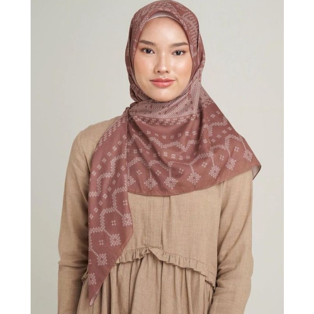 RiaMiranda Dongson Scarf Toffee NEW