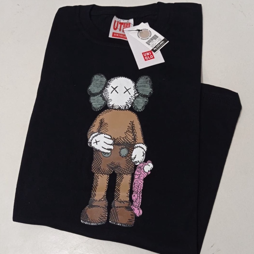 UNIQLO KAOS UNIQLO / T-shirt uniqlo / kaos unisex / kaos pria wanita - kaos surfing baju - kaos oversize - dewasa - baju distro - KAOS POLOS - baju kaos - kaos racing-bringadoll
