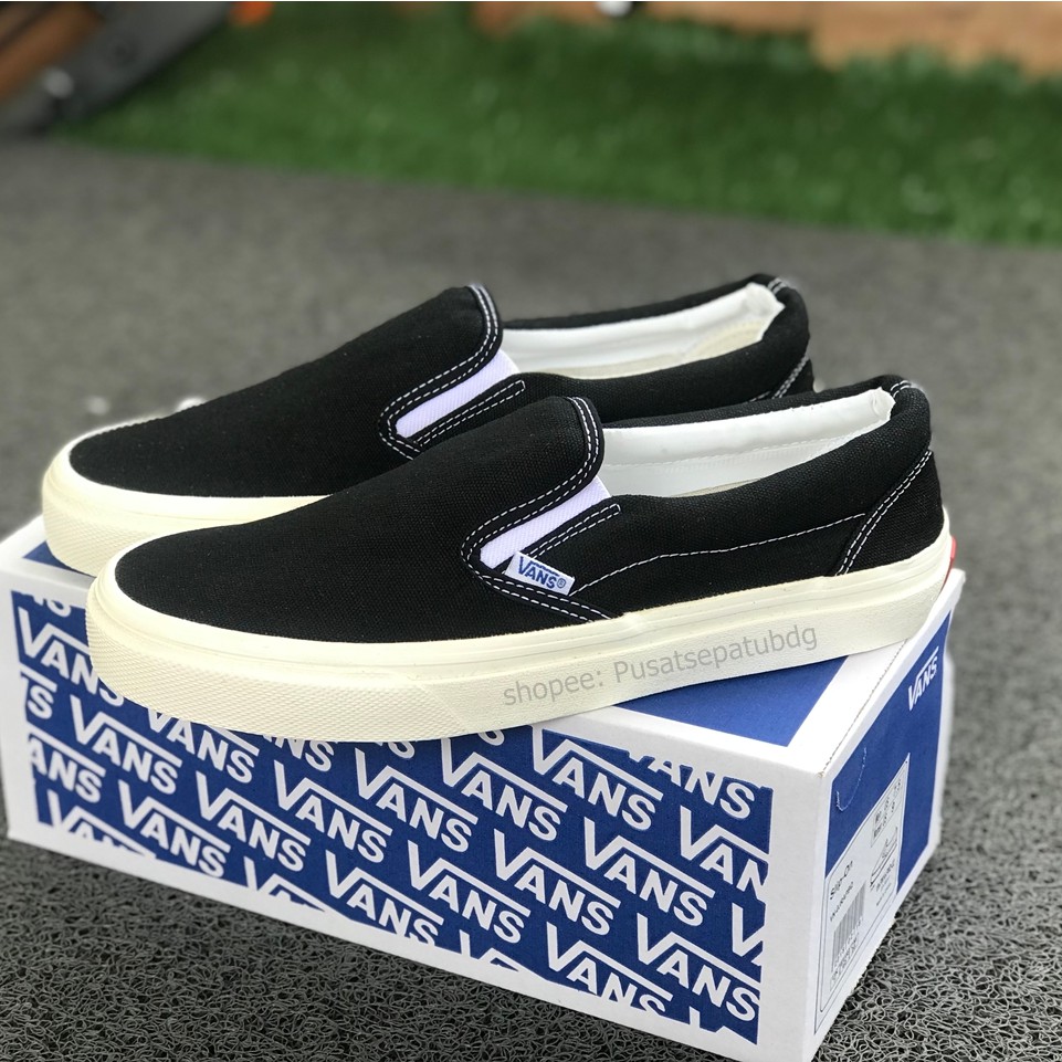 VANS SLIP ON OG BLACK WHITE VOULT IVORY