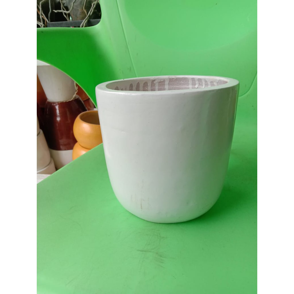 POT KERAMIK ANGGREK