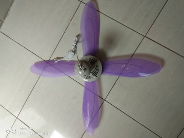 Kipas angin baling2 warna bening ugun /mini fan 28w