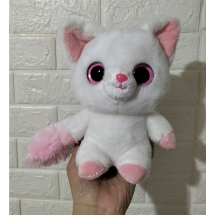 Boneka Rubah Putih Mata Belo