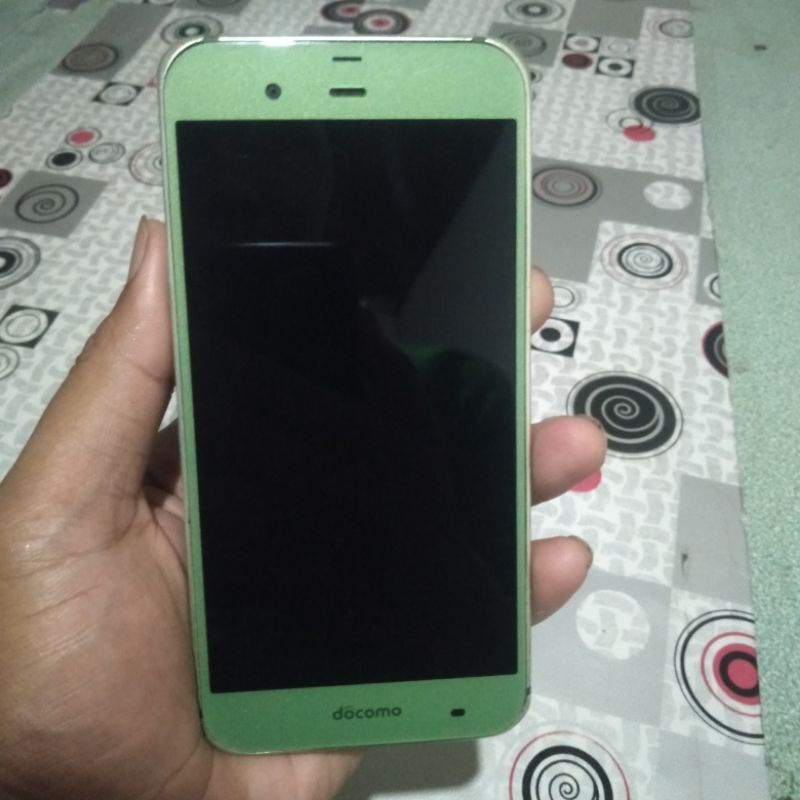 Sharp SH04 H docomo