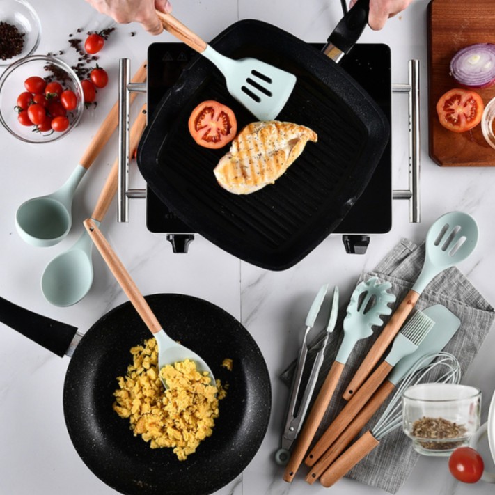 MARKAS88 Spatula Silicon 13 in 1 Spatula Set Peralatan Masak Spatula Silikon Tahan Panas