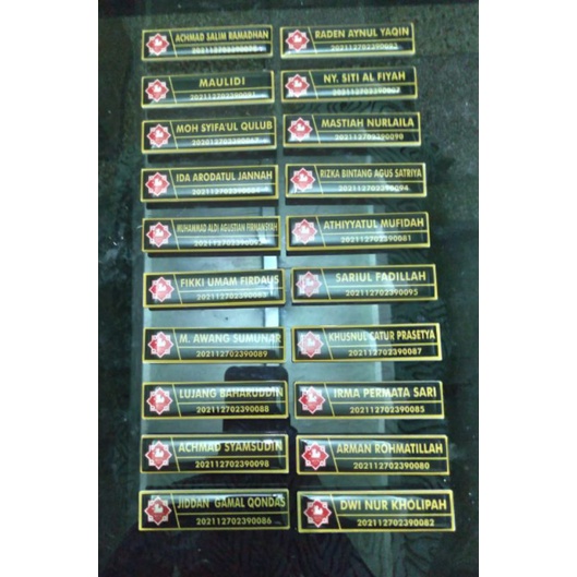 

PAPAN NAMA DADA / NAME TAG