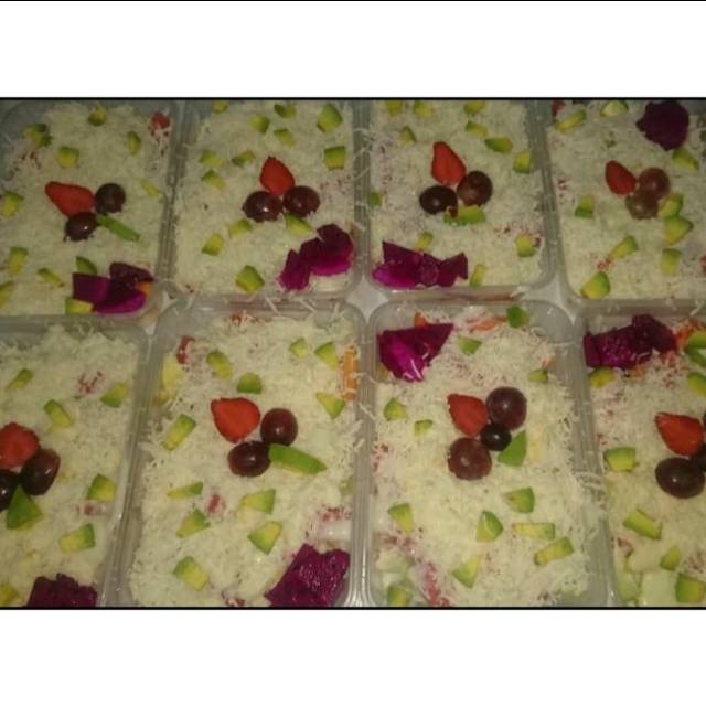 

Salad buah fresh and healthy