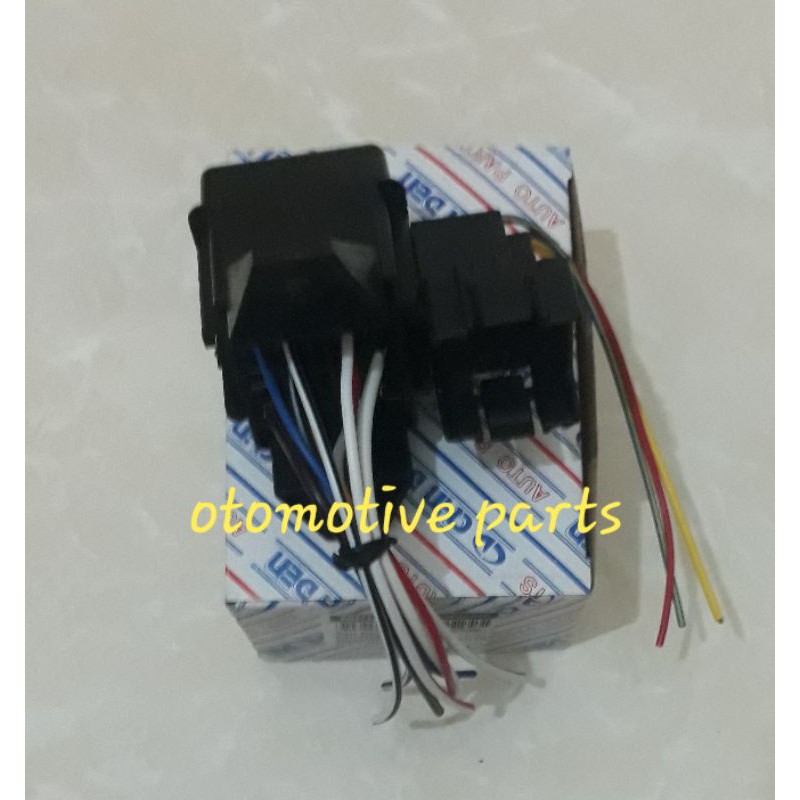Fuse box / Box sekring Suzuki Carry Extra