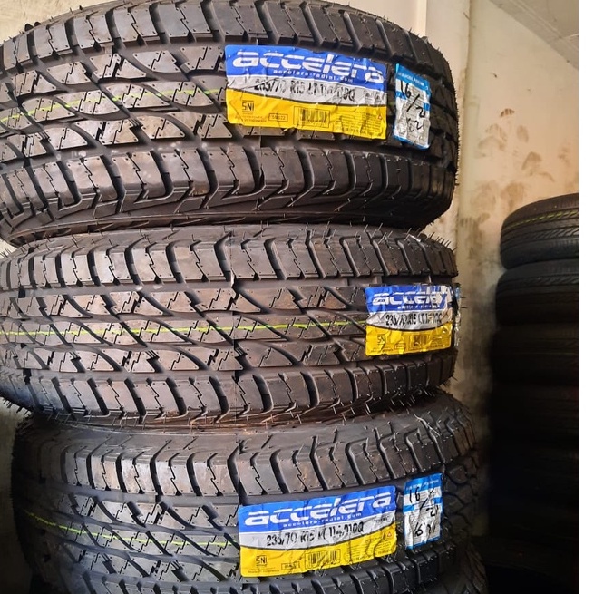 BAN MOBIL ACCELERA OMIKRON A/T 235 70 R15