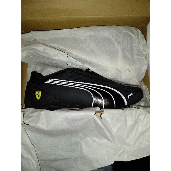 sepatu puma ferrari