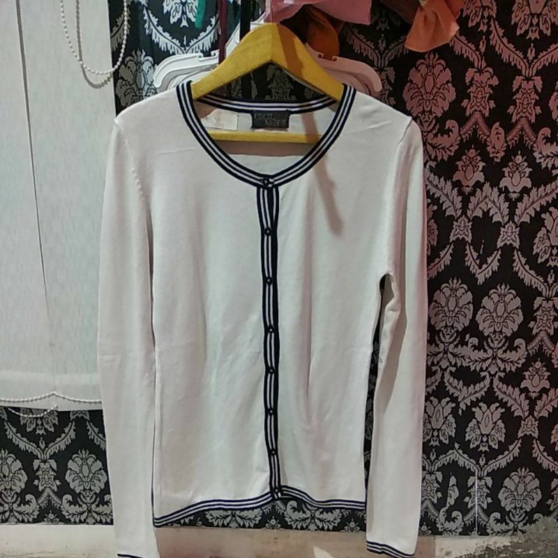 PL RAJUT ..CECIL MCBEE..