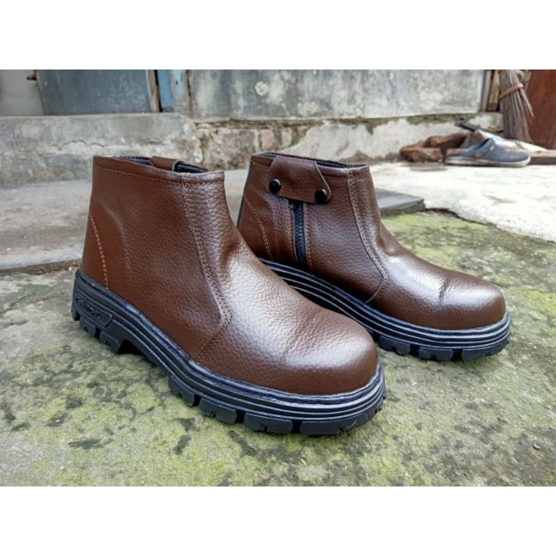 SEPATU SAFETY BOT PDH TERBARU