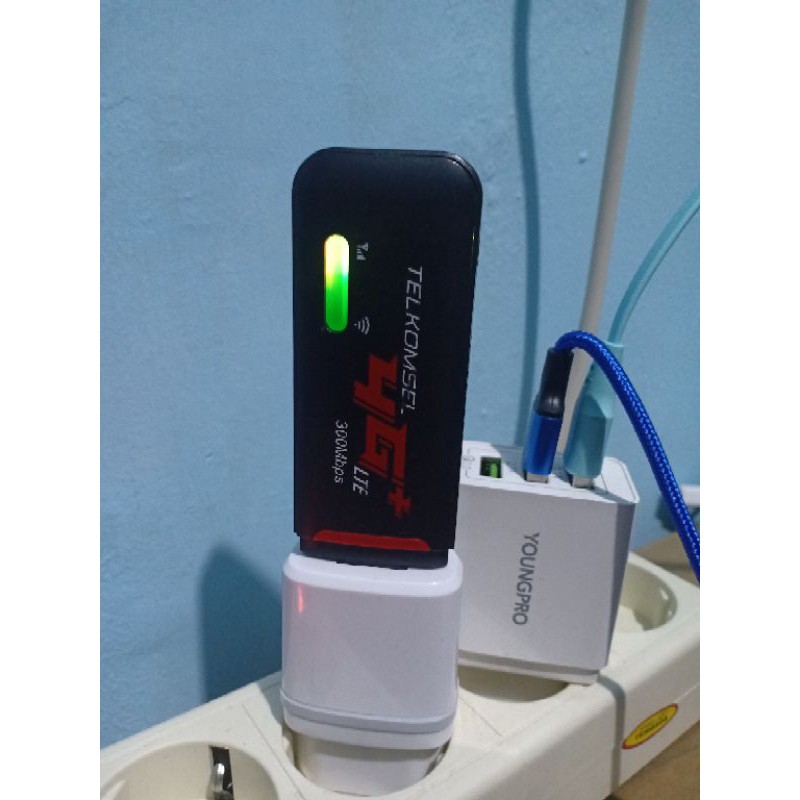 Modem Wifi 4G LTE CYBORG WINGLE E288 - 300 Mbps