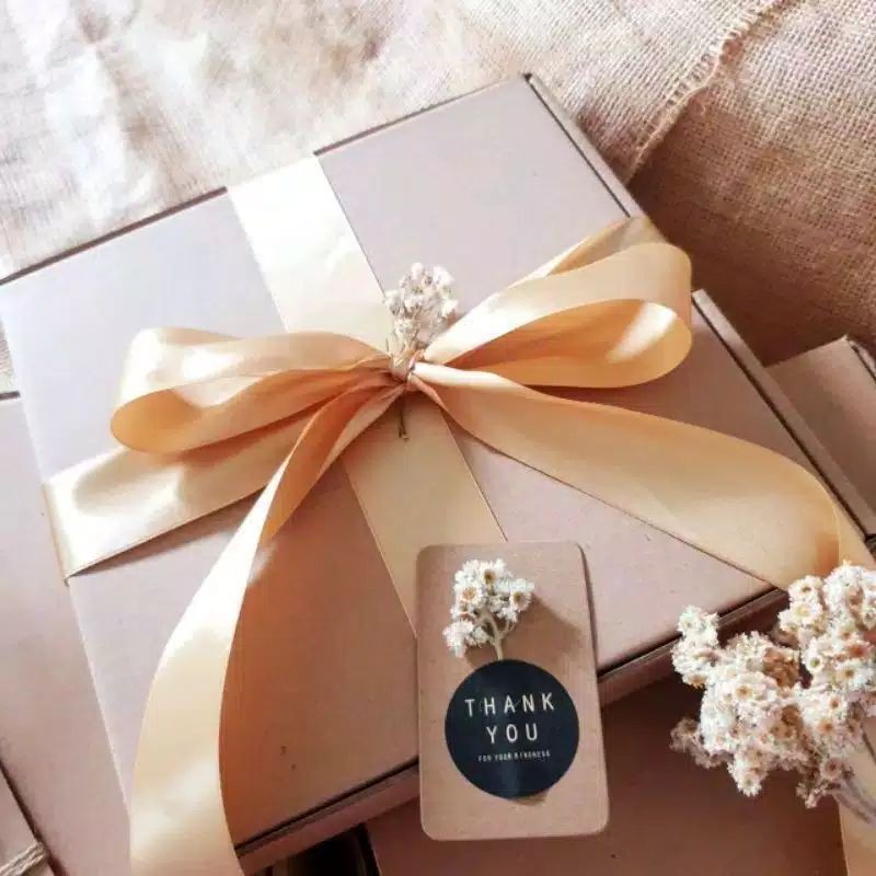

GIFTBOX SATIN FLOWER L & XL | GIFT BOX | WITH DRIED FLOWER