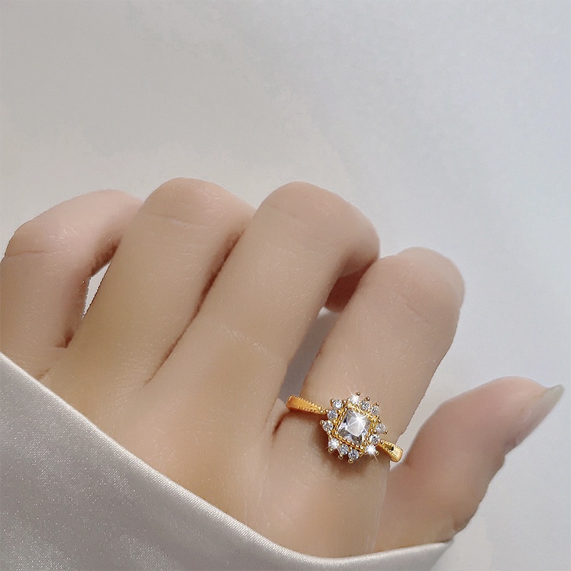 Cincin Kristal Berlian Sederhana Baja Titanium Emas Perhiasan Fashion Wanita Pernikahan Rings