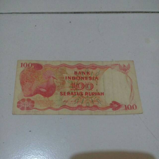 Uang lama 100 rupiah tahun 1984