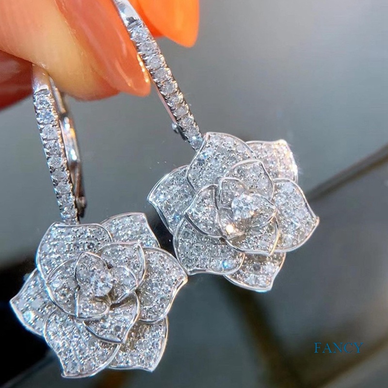 Anting Bentuk Bunga Aksen Cubic Zirconia Bling Untuk Wanita