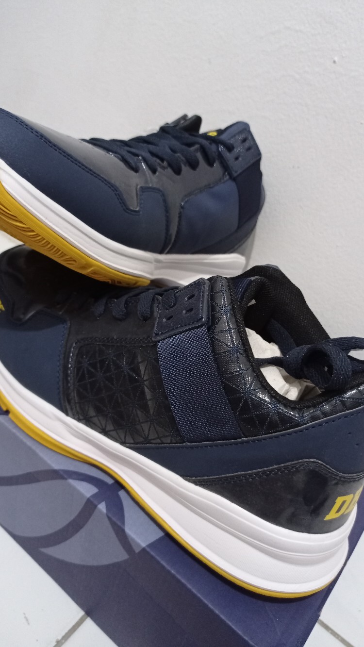 [bata] Super Lucky Box Sepatu Random