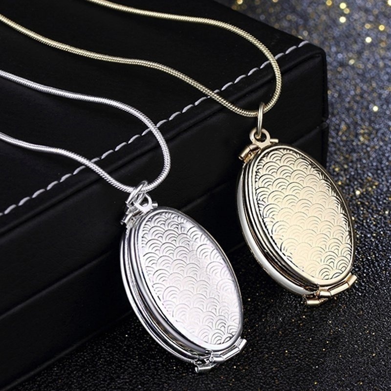 Fish Scale Pattern Oval Locket Pendant 4 Slot Photo Frame Pendant Necklace Gift Jewelry