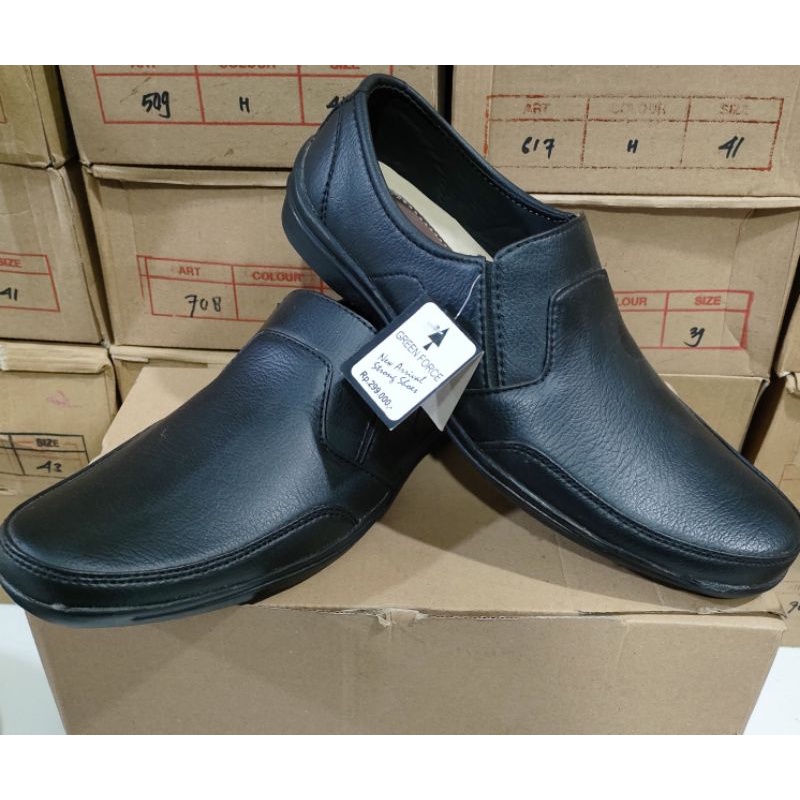 sepatu pantofel pria bahan semi kulit nyaman di kaki