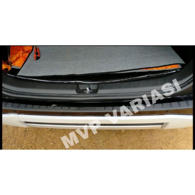 SILLPLATE BELAKANG XPANDER CROSS 2020 REAR SCUFF PLATE BLACK JSL