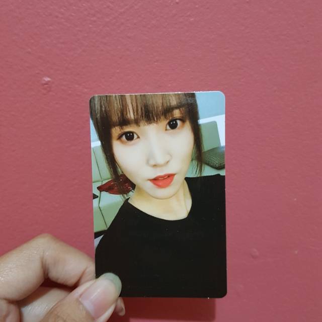 GFriend 'Yuju' Official Photocard from Rainbow Album (Black Shirt)
