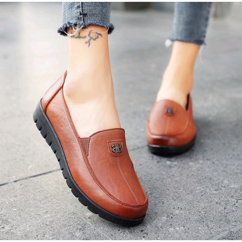 Sepatu Loafers Wanita Sepatu Flat Shoes Wanita Kulit Korea Fashion Terbaru Sepatu Kantor Elegan Nyaman Bernapas Ringan-1
