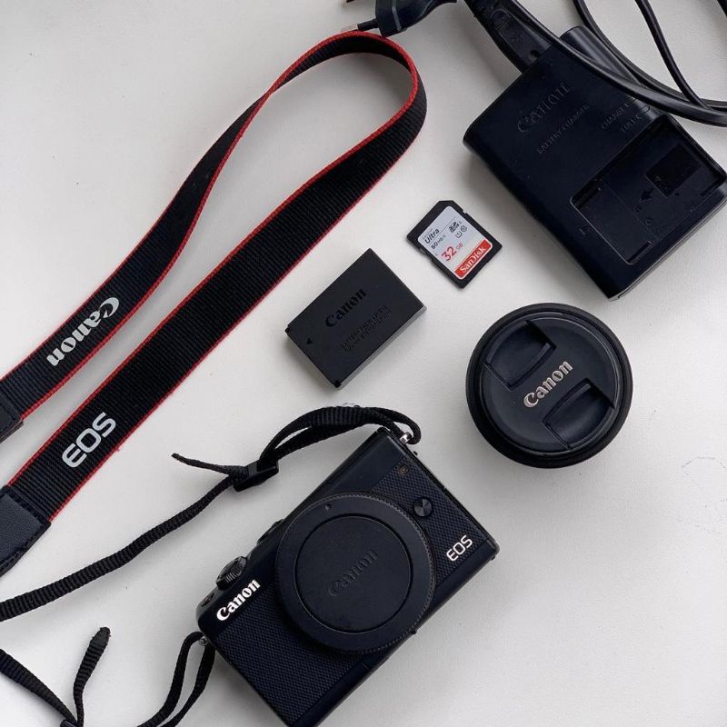 Canon Eos M100 Bonus Tas Lowepro dan Lensa Bokeh 7artisans 25mm F1.8