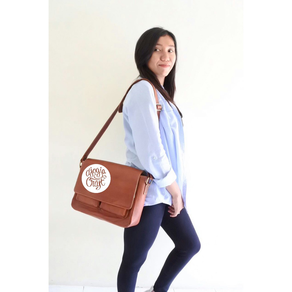 Tas Kulit Postman - Coklat Tua