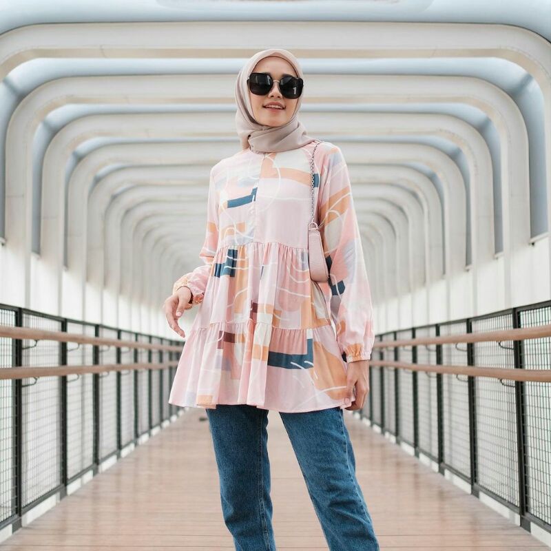 JENNA BLOUSE VANILLA HIJAB
