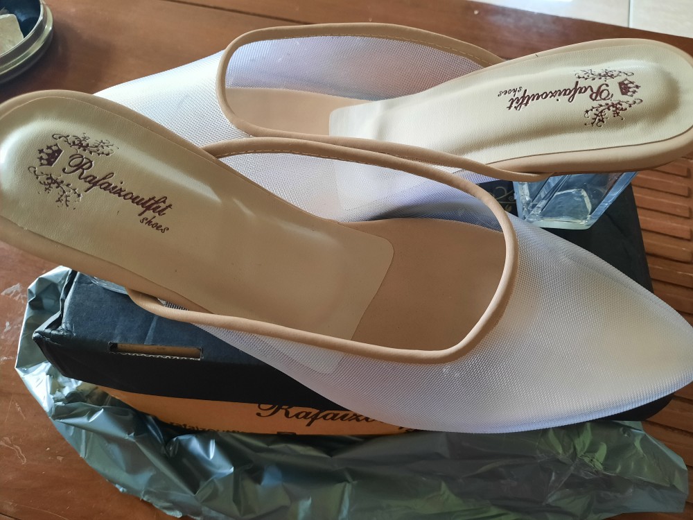 Sepatu Rossia Cream Wanita Sepatu Wanita