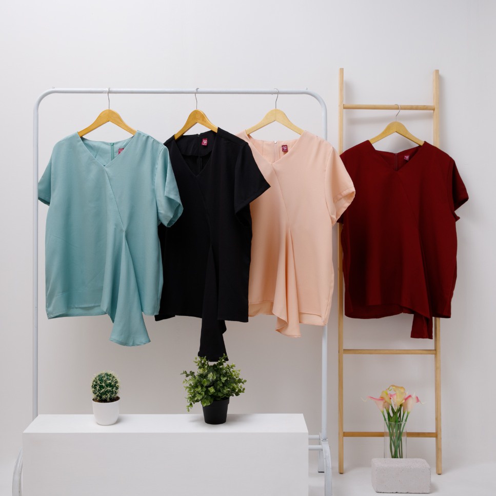Sorabel - YF Ghaniyyah Plain Drapery Big Blouse / Blouse Wanita V Neck Jumbo Lengan Pendek
