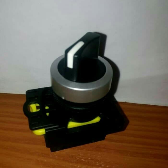 SELECTOR SWITCH 3Posisi spring return La115-20XS/FFU