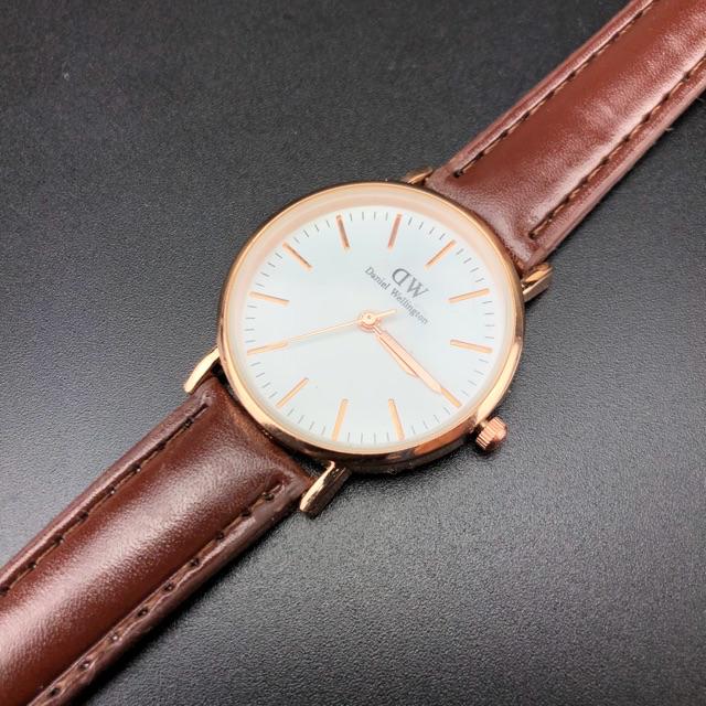 ［Ready Stock］Jam tangan couple kulit pria wanita jam polos fashion mural s1020-Cokelat tua kecil