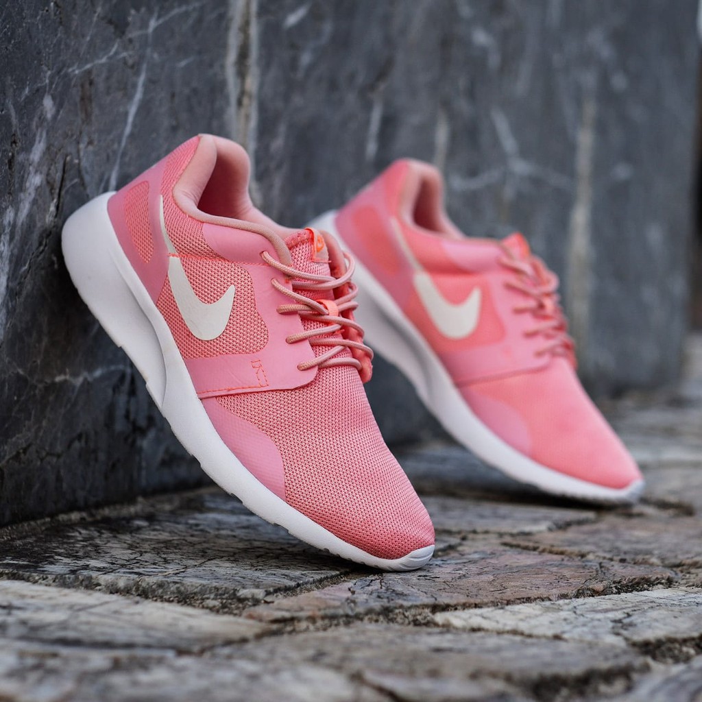 harga nike kaishi run