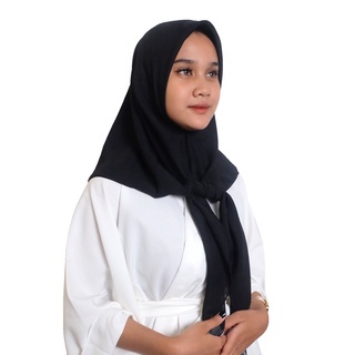 Fashion Shop - Kerudung Segi Empat Bella Square Jilbab Segiempat Paris Polos Premium Hitam Premium